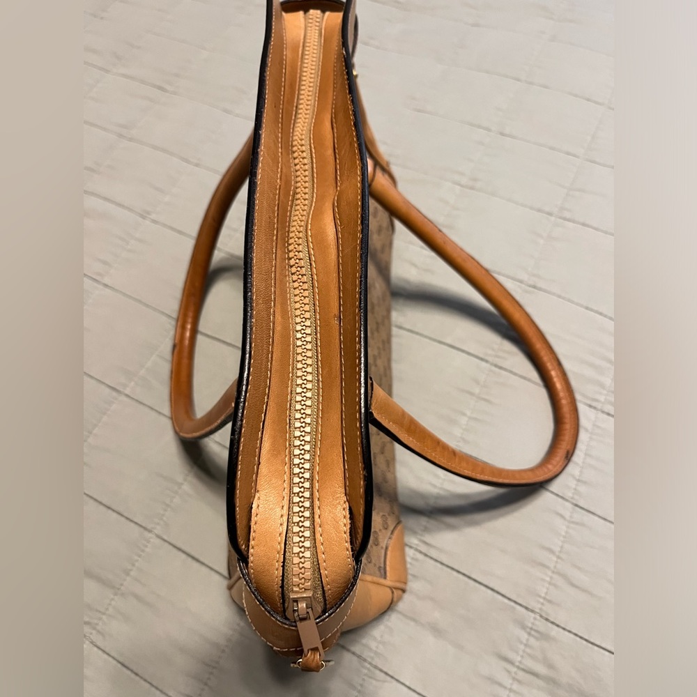 1970s Gucci 2-handle tan purse - Picture 4 of 16